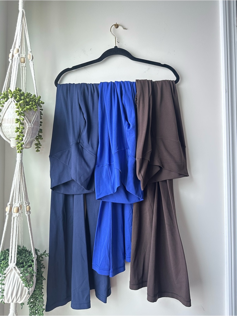 Aerie Three-Pack flare leggings in Navy, Royal Blue, and Brown